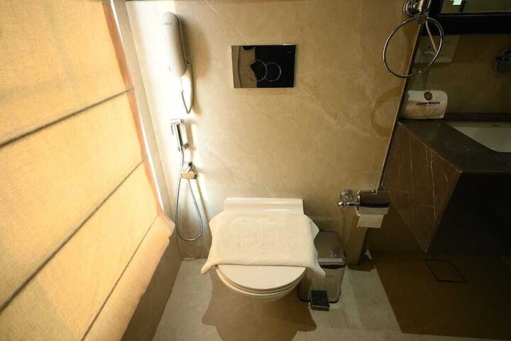 Room 67 of 161