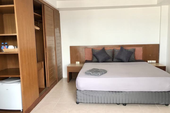 Room 49 of 89