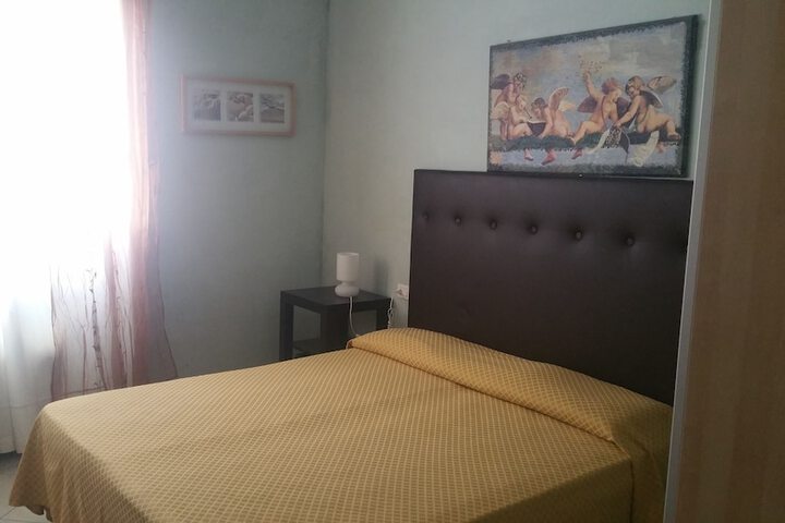 Room 3 of 30