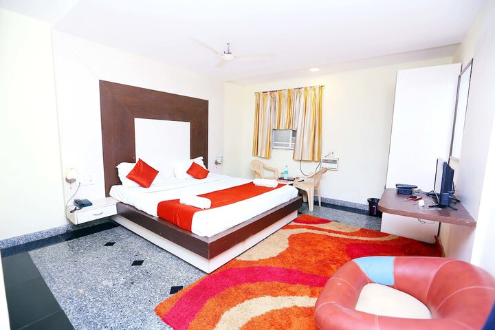 Room 6 of 23