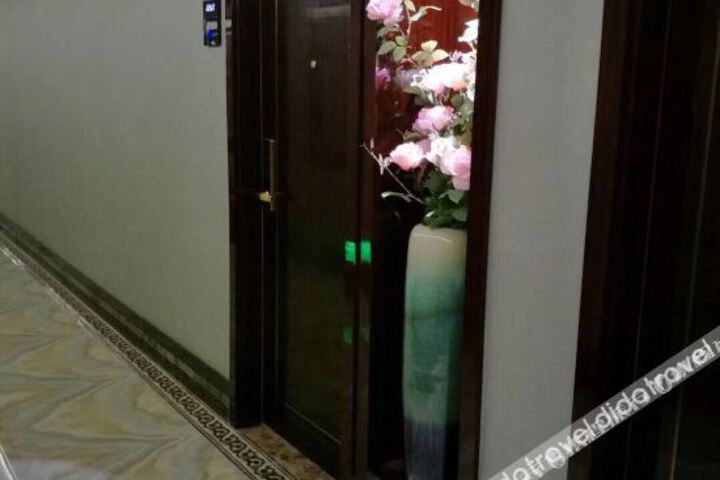 Hotel Interior 11 of 26