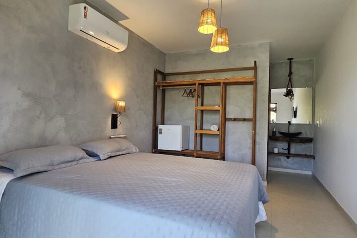 Room 2 of 38