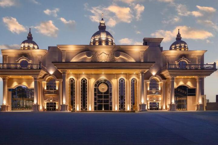 Exterior of Clarks Inn Suites Dhanbad