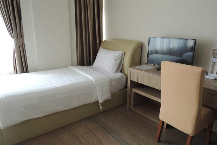Room 30 of 61
