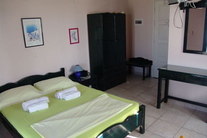 Room 5 of 46