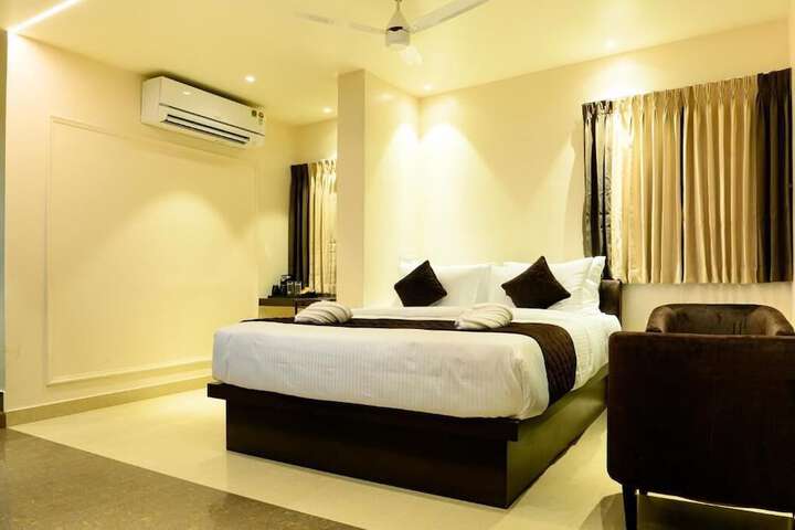 Room 5 of 30