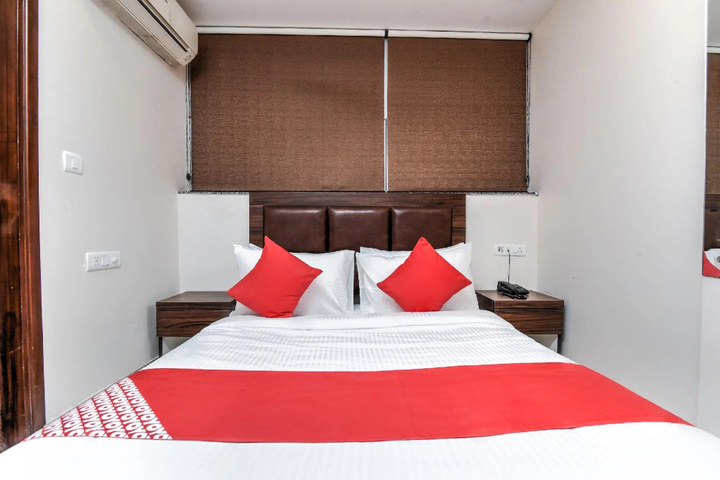 Room 3 of 5