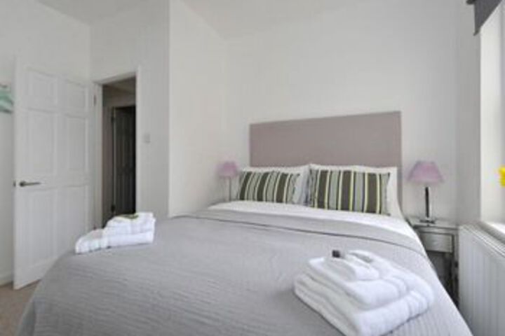Room 10 of 20