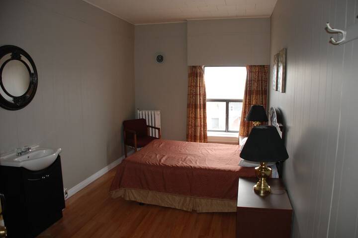 Room 15 of 45