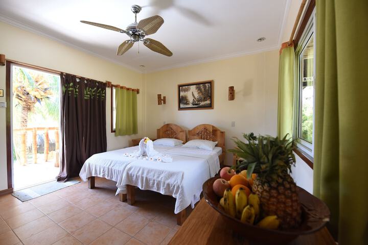 Room 3 of 37