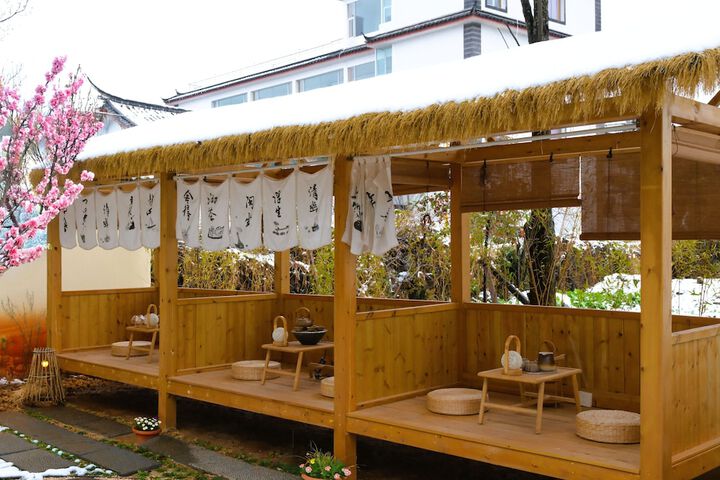 Hotel Exterior 64 of 74