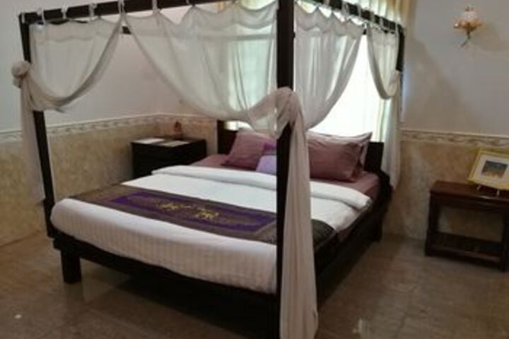 Room 44 of 71