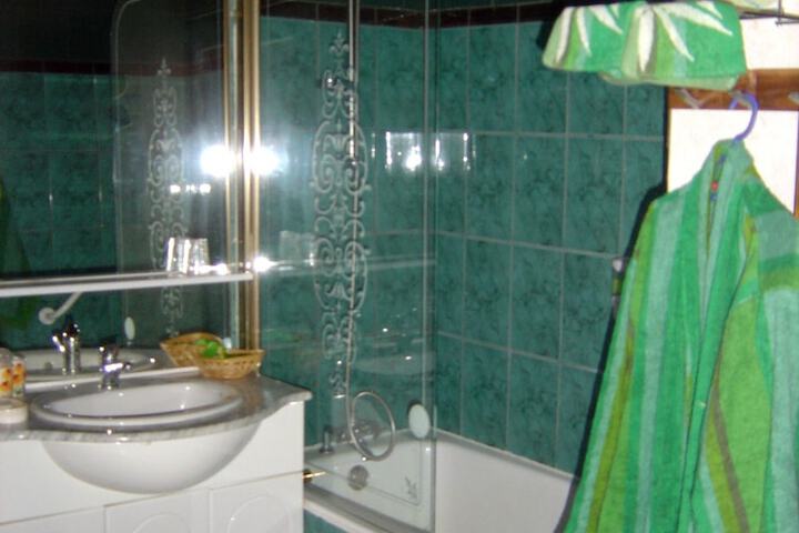 Clean Restrooms
