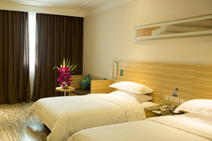 Room 2 of 9
