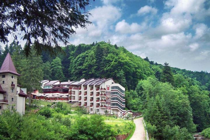 Exterior of Hotel Dobru