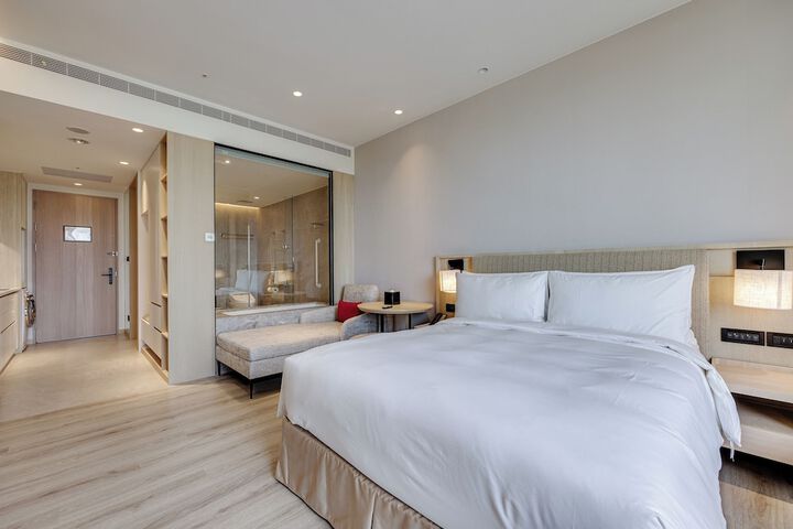 Room 25 of 85