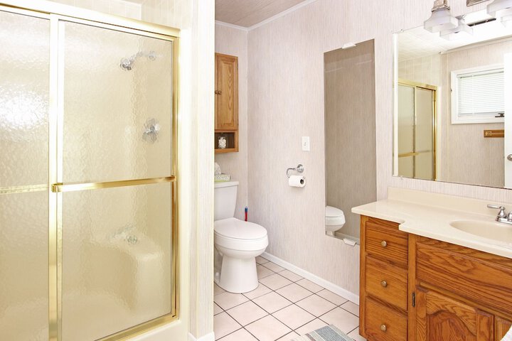 Room 14 of 22