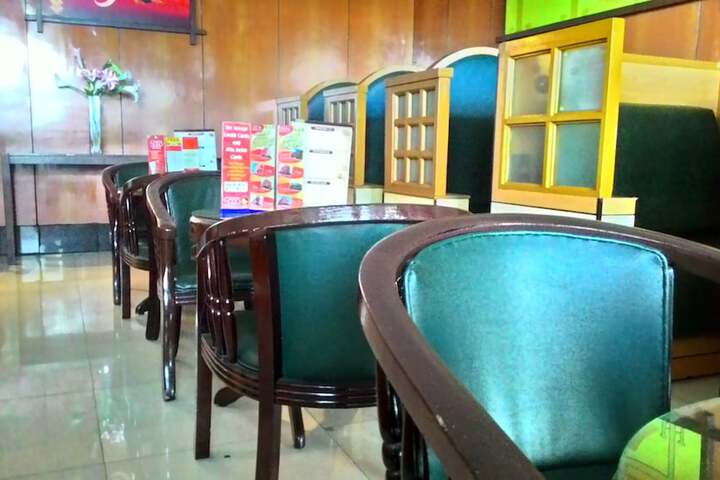 Dining Photos