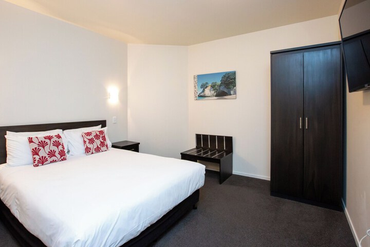 Room 22 of 44