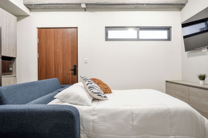 Room 100 of 254