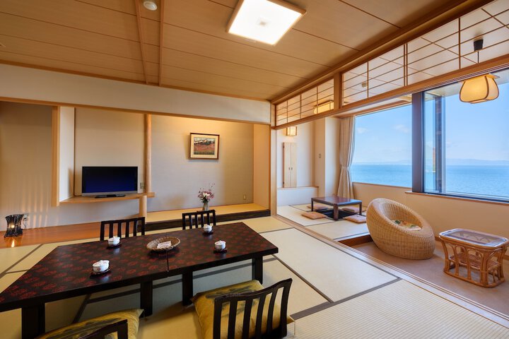 Room 8 of 45