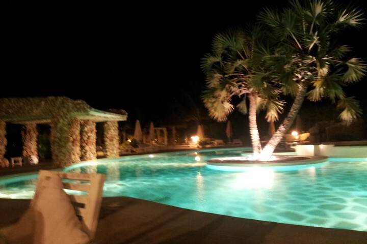 Pool 35 of 44