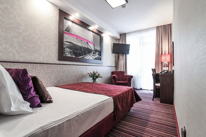 Room 15 of 70
