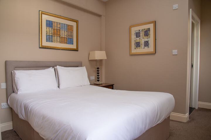 Room 30 of 89