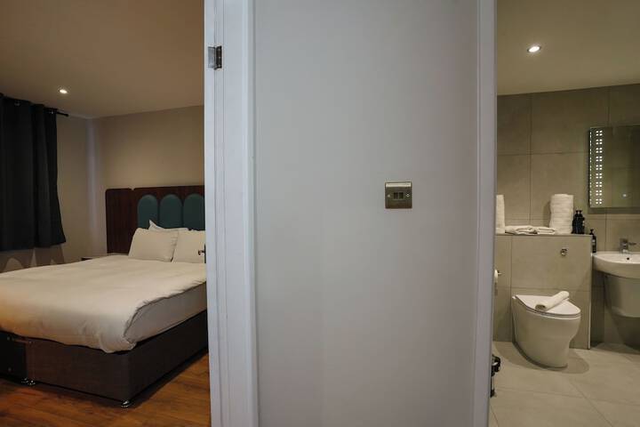 Room 54 of 295