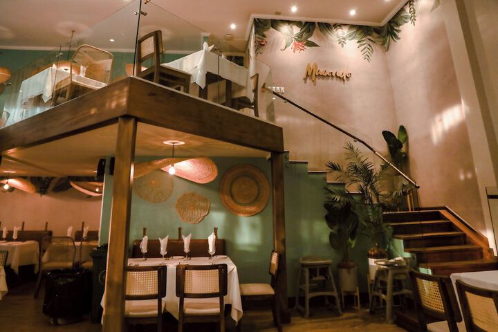 Dining 55 of 67