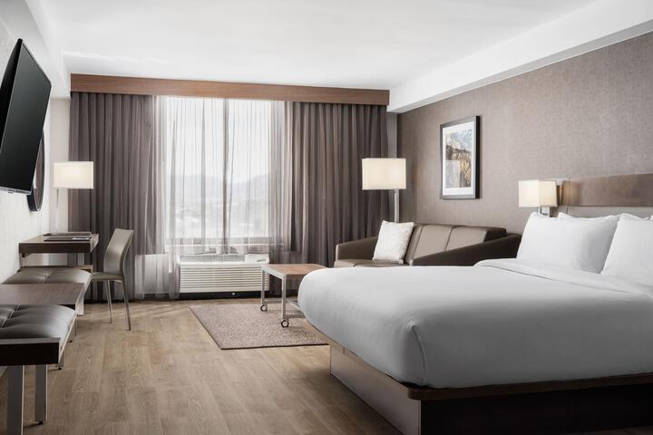 Room 167 of 180