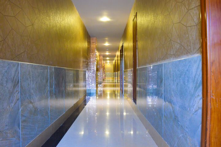 Ballroom/Hall 29 of 40