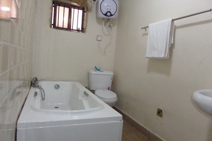 Room 19 of 28