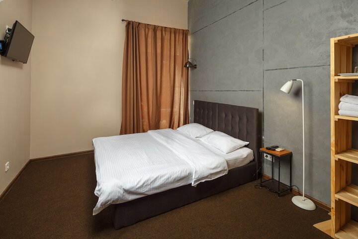 Room 11 of 29