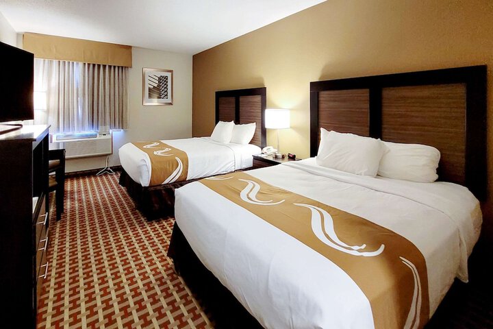 2 Double Beds (2 of 7)