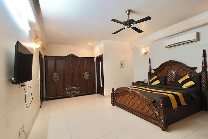 Room 20 of 44