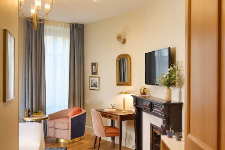 Room 40 of 192