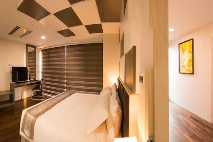 Room 42 of 129