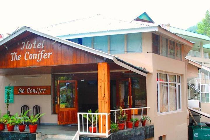 OYO Premium Log Huts
