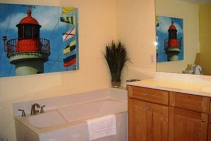 Room 4 of 27