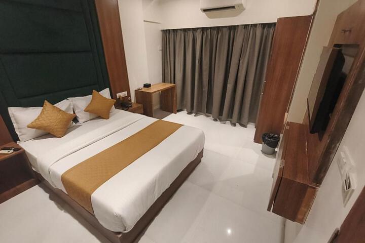 Hotel West Line Andheri