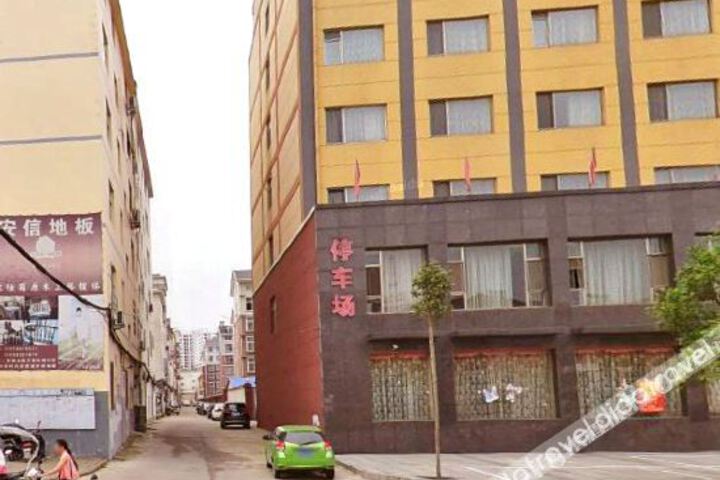 Hotel 6 of 15