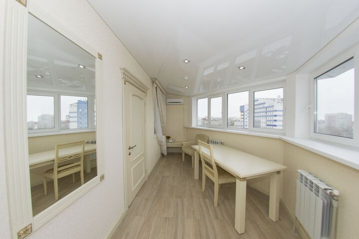 Room 10 of 26