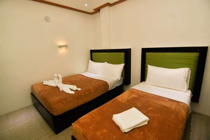 Room 15 of 35