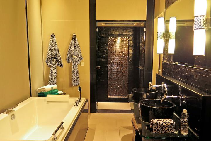 Room 54 of 160
