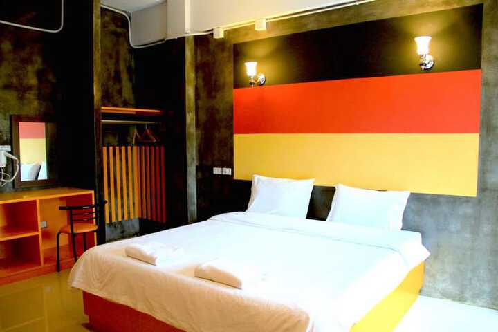 Room 10 of 53