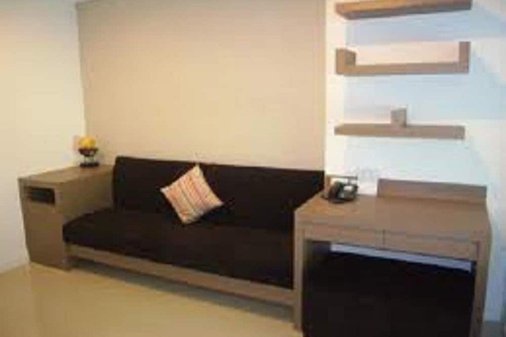 Room 5 of 14