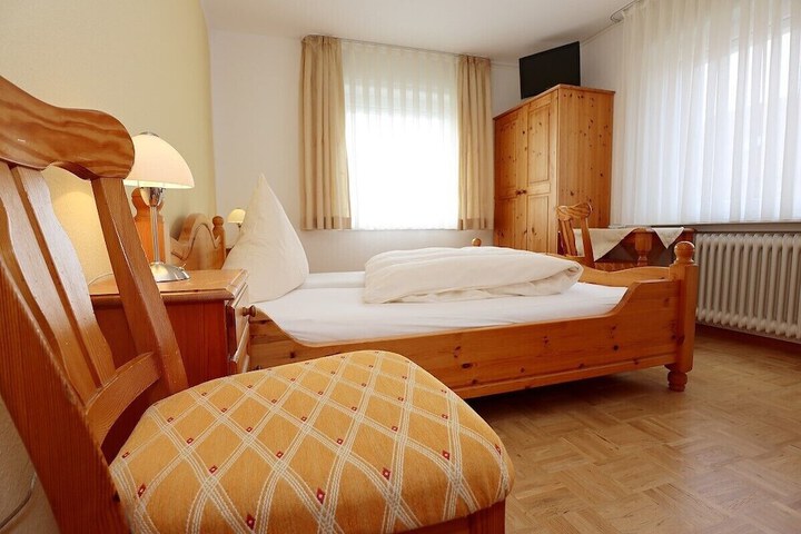 Room 30 of 95