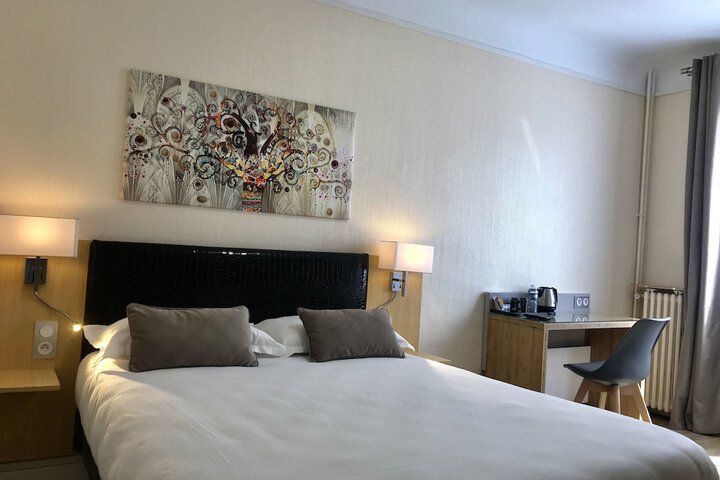 Room 9 of 36