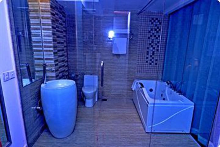 Room 3 of 23